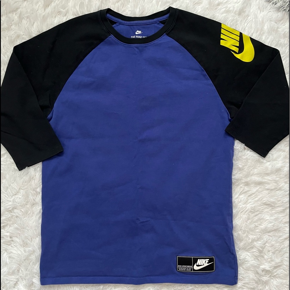 NIKE QUARTER-SLEEVE TEE